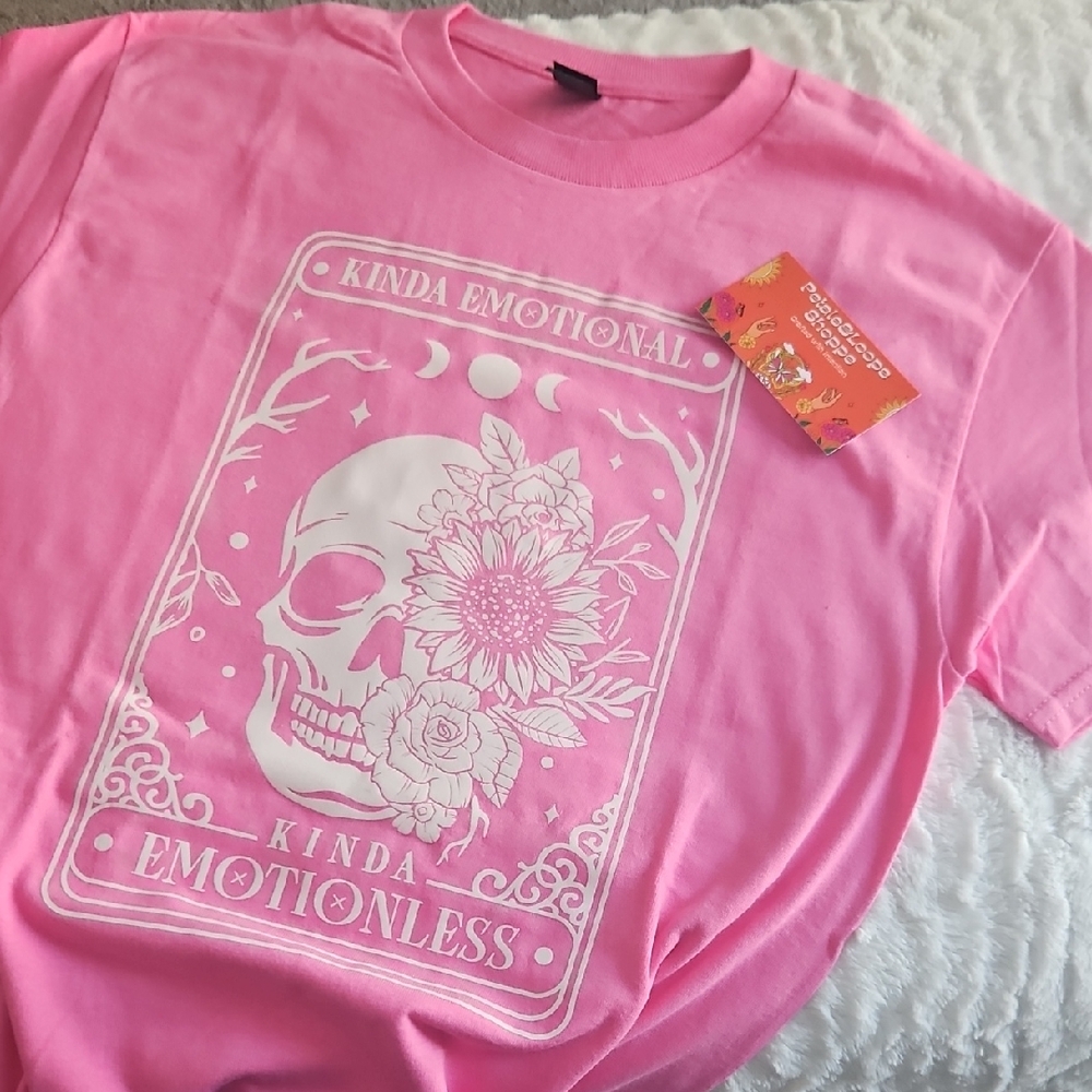 Gildan Pink Short Sleeve Tee
